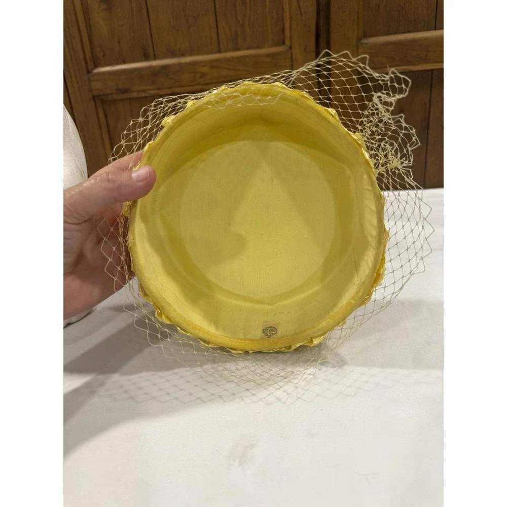 Vintage 1950s Yellow Woven Pillbox Hat With  Birdcage Net Veil